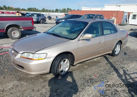 2000 Honda Accord 2.3 Ex из США, поврежденный, VIN 1HGCG5655YA056421